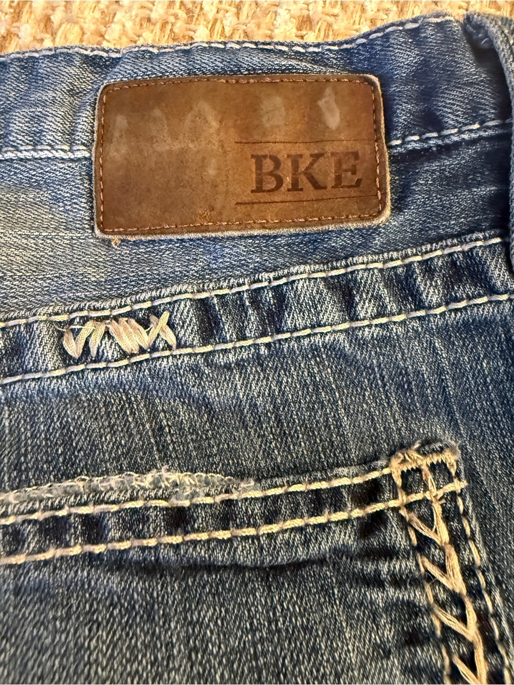 BKE Derek Straight Jeans Men’s 36R Medium Wash Distressed Button Fly Denim - Picture 8 of 15